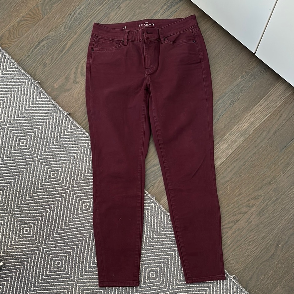 White House Black Market Bordeaux Skinny Jeans Sz 6